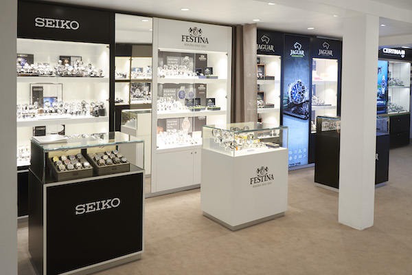 Warum Sie Uhren von einem autorisierten Händler kaufen sollten