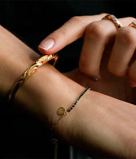 Armbänder