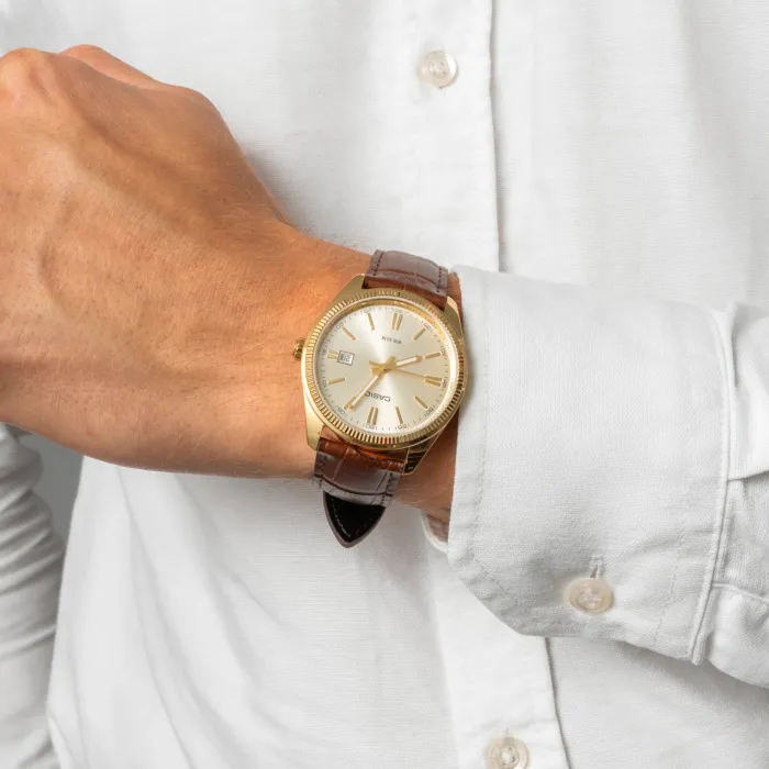 Am Handgelenk Uhr Links Oder Rechts Tragen Mann Casio Timeless MTP